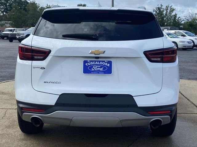 Used 2024 White Chevrolet LT image 3