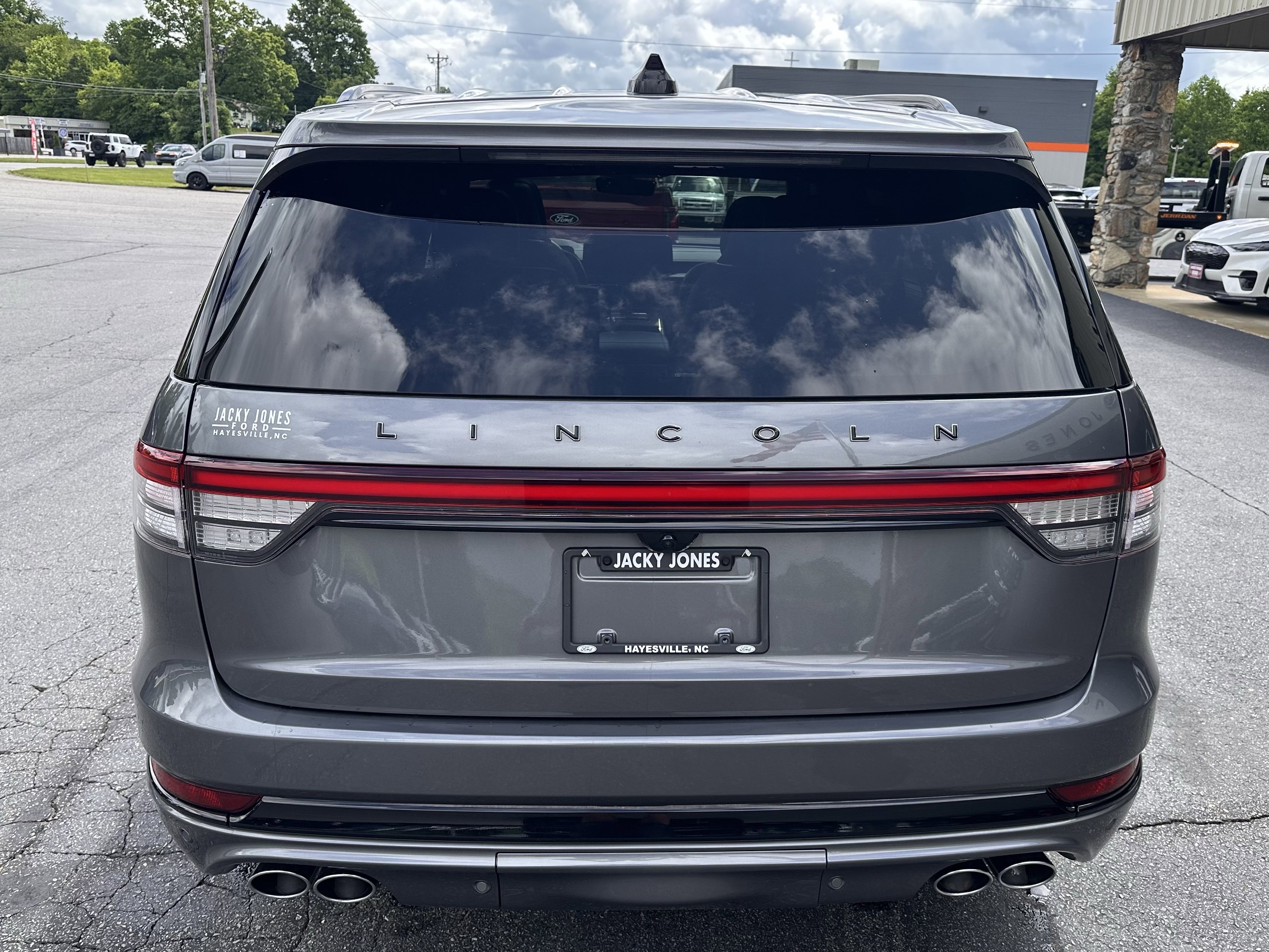Used 2025 Metallic Lincoln Black Label image 7