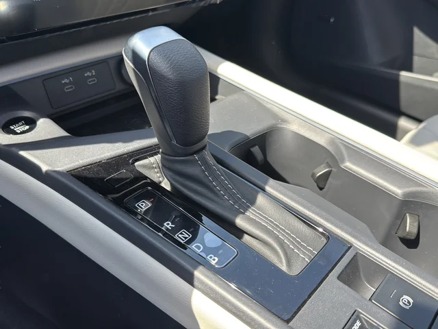 New 2026 Atlantic Gray Metallic Nissan SL image 13