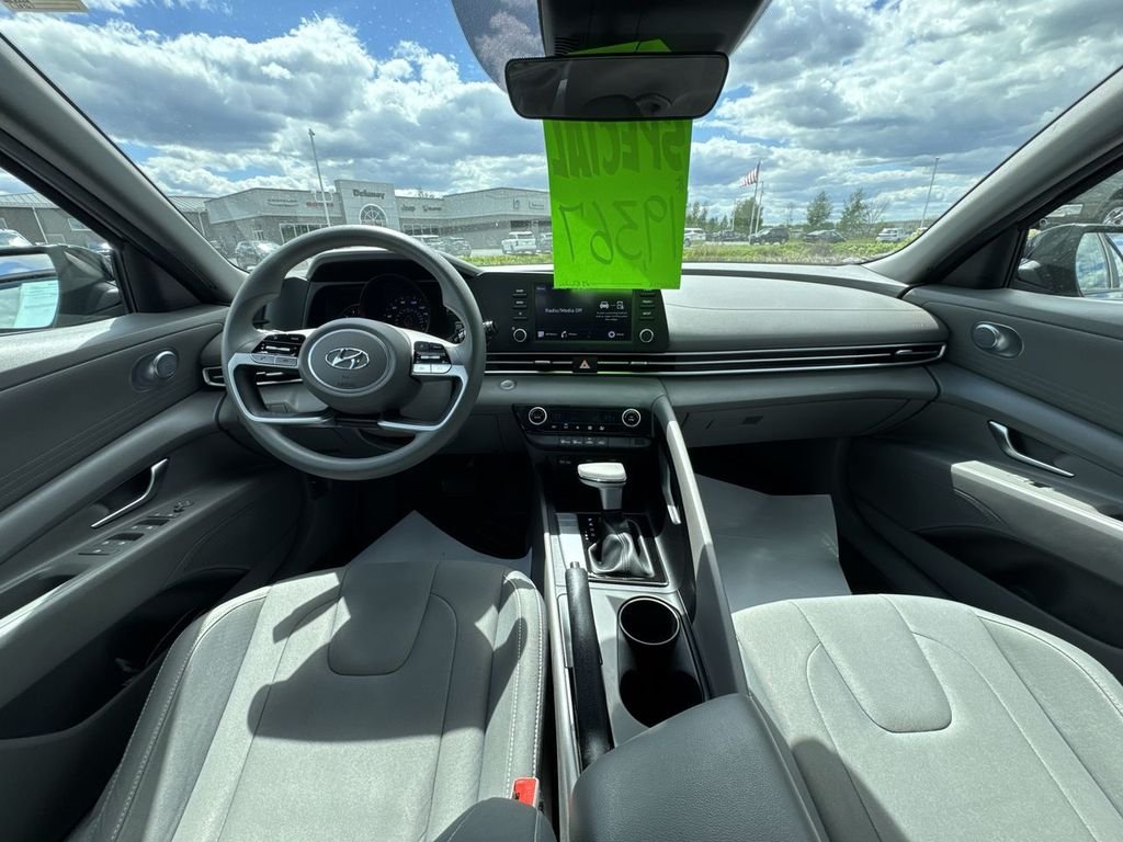 Certified Used 2023 Black Hyundai SEL image 10
