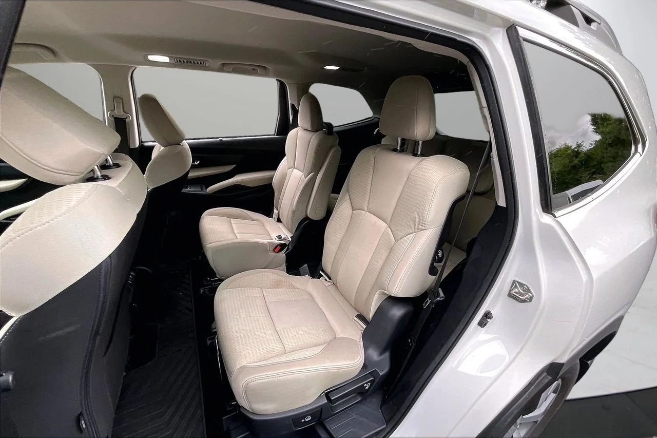 Certified Used 2020 White Subaru Premium image 22