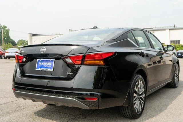 New 2026 Super Black Nissan SV image 5