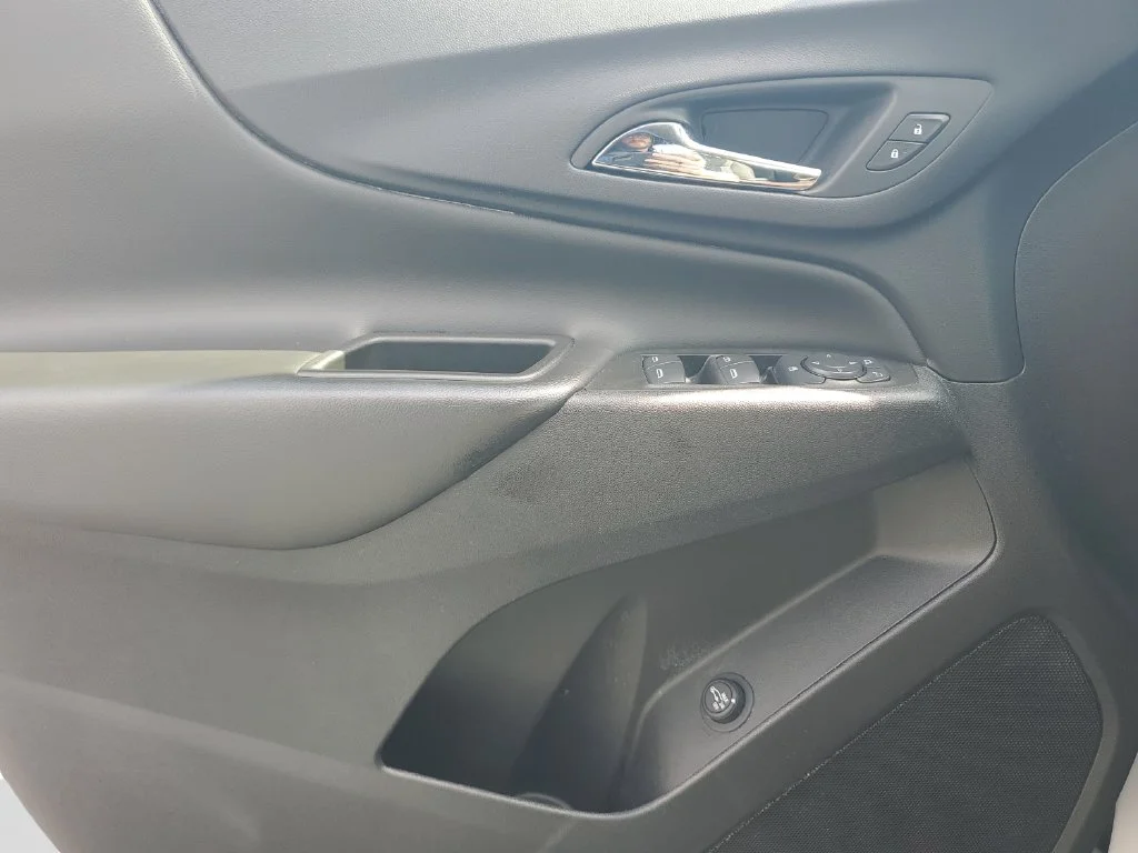 Used 2024 White Chevrolet LT image 18