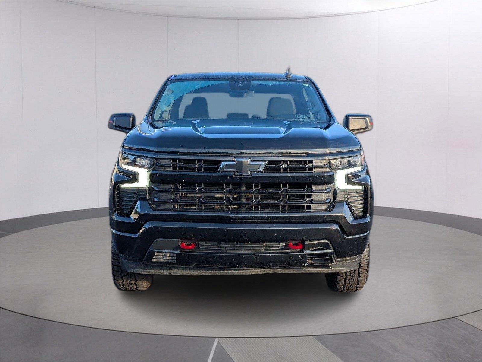 Used 2023 BLACK Chevrolet RST image 10