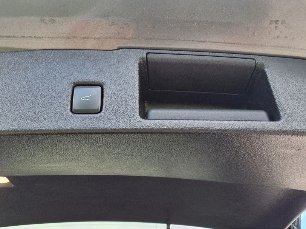 Used 2025 Gray Ford Platinum image 12
