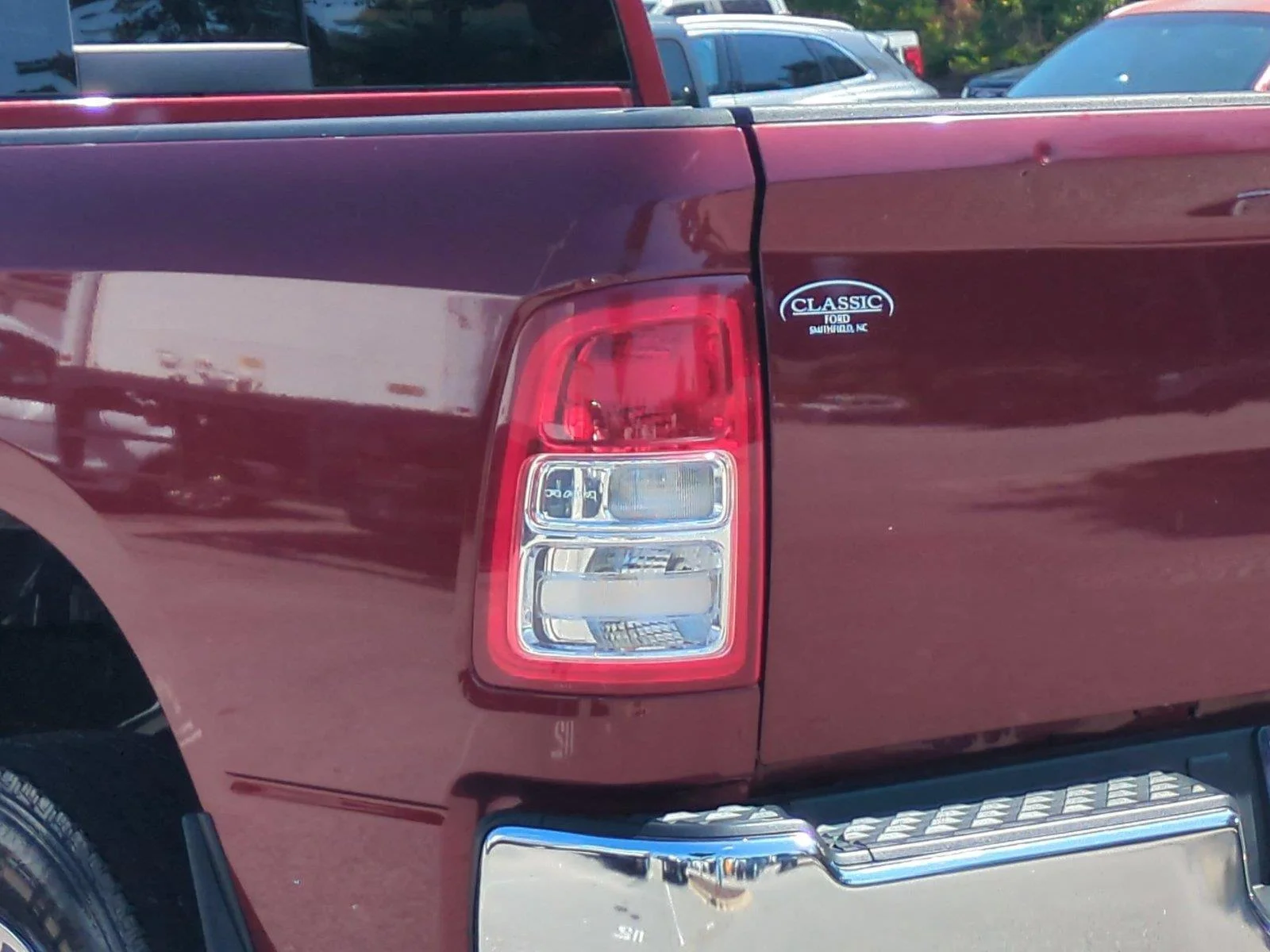Used 2024 Delmonico Red Pearlcoat Ram Tradesman image 11