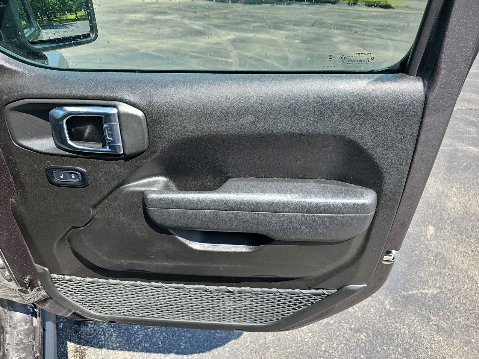 Used 2025 Granite Crystal Metallic Clearcoat Jeep Willys image 13