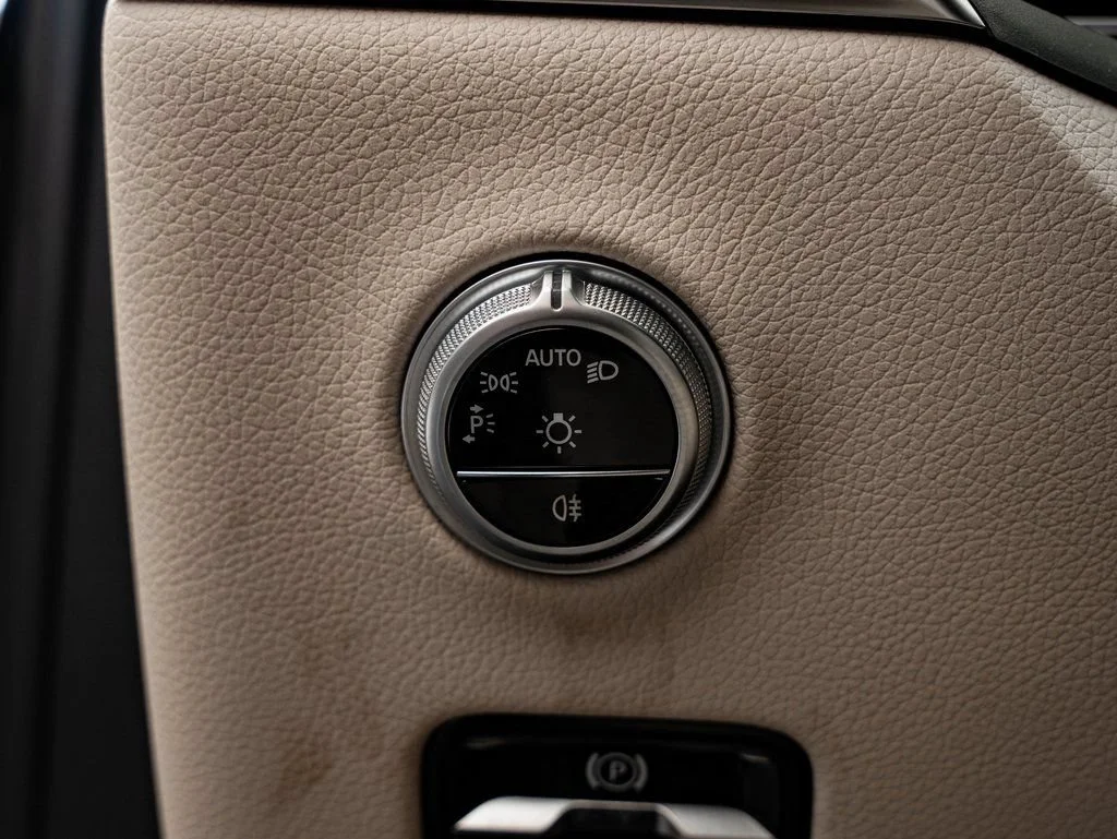 Used 2026 Black Mercedes-Benz GLC 300 image 42