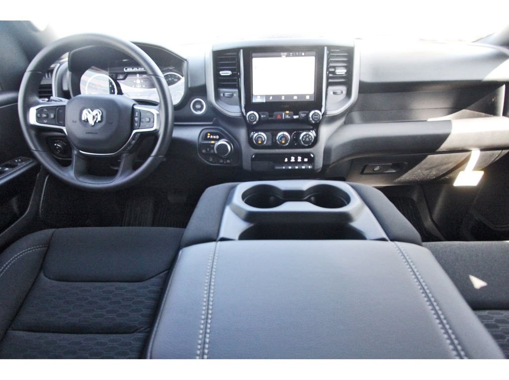 New 2026 Diamond Black Crystal Pearl-Coat Exterior Paint RAM Warlock image 9