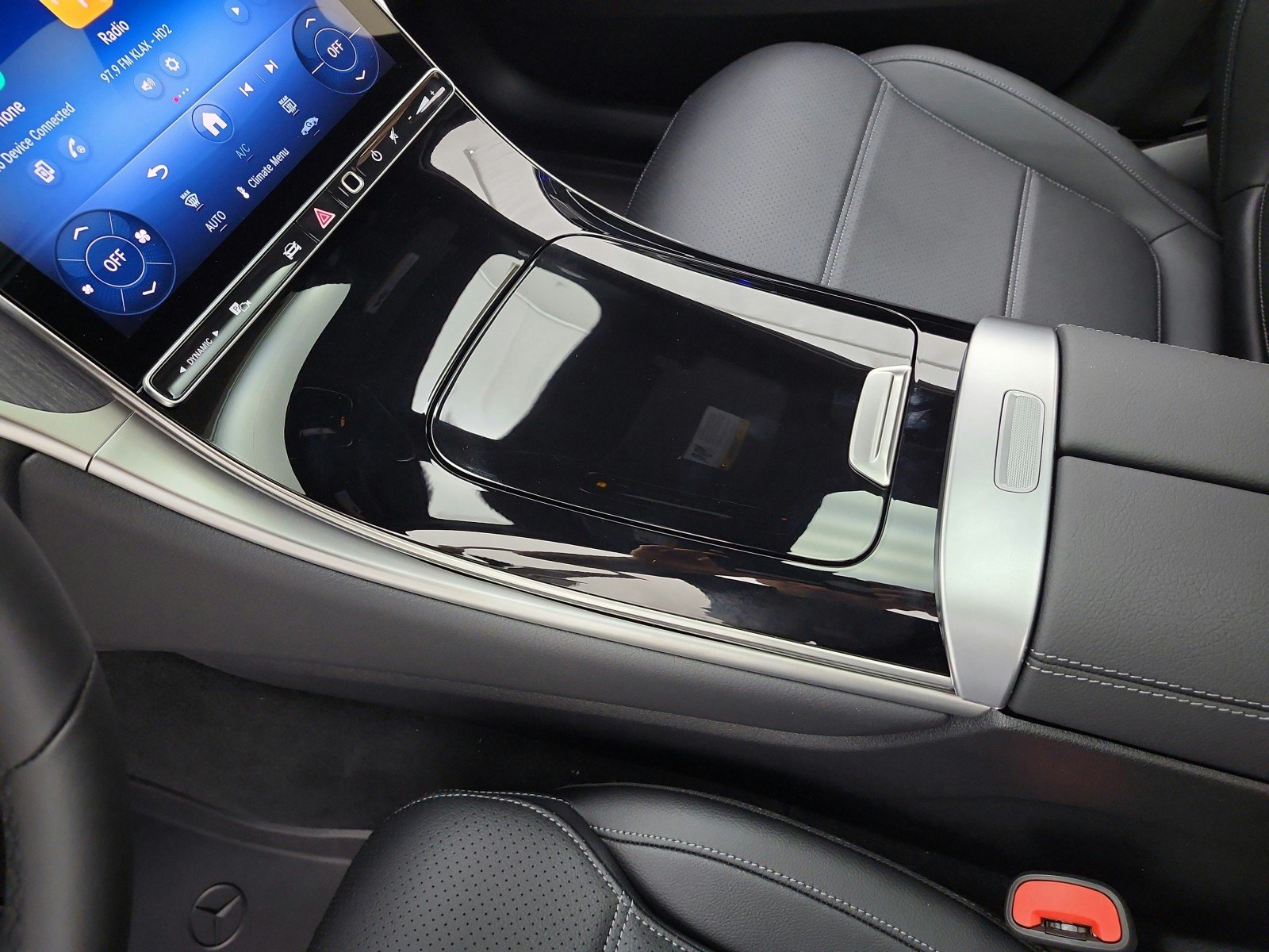 New 2026 Black Mercedes-Benz GLC 300 4MATIC® SUV image 9