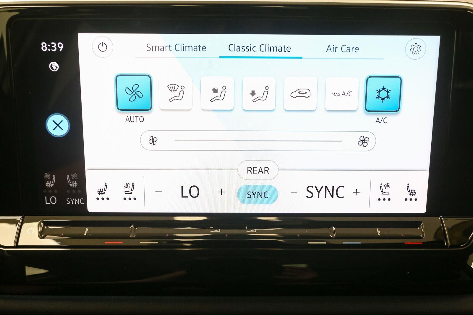 Used 2025 WH Volkswagen 2.0T SEL image 33