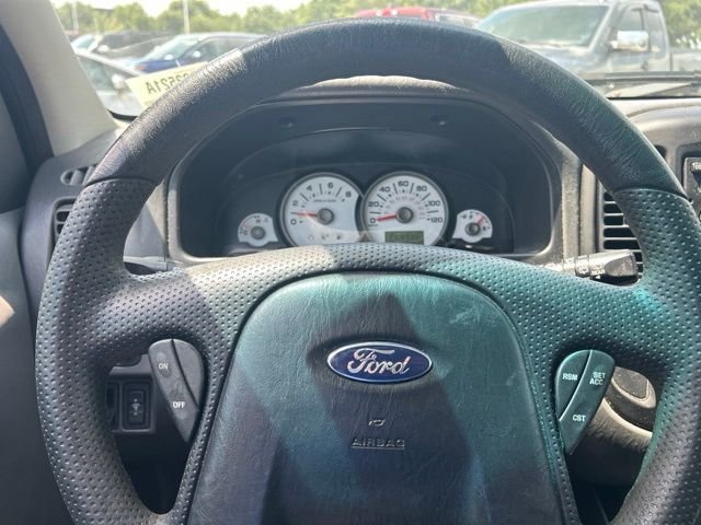 Used 2007 White Ford XLS image 18