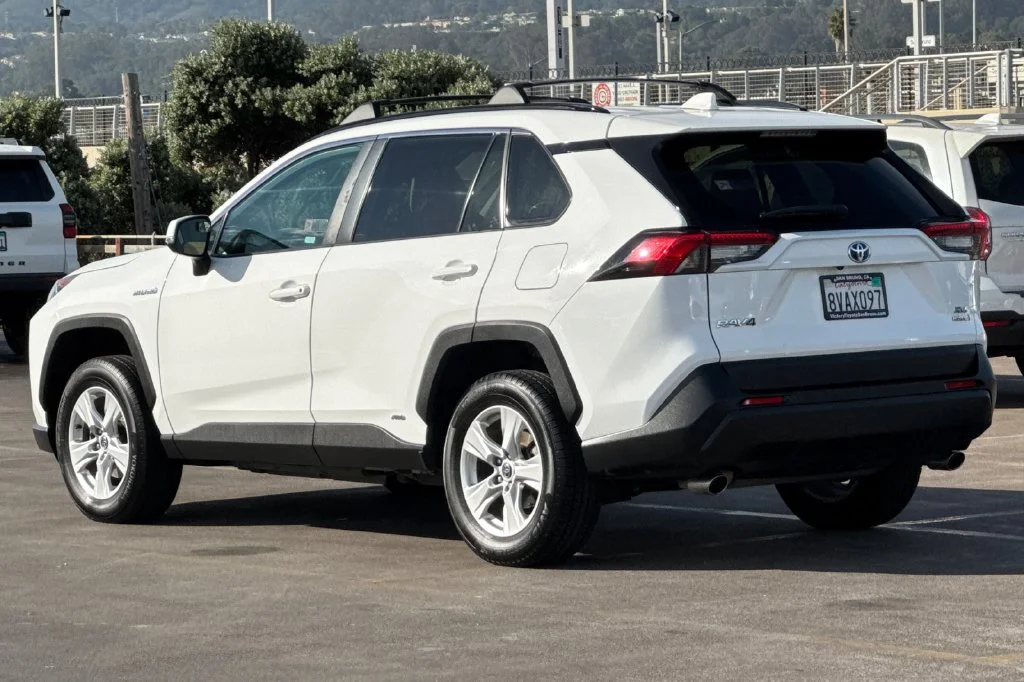 Used 2021 Super White Toyota XLE image 6