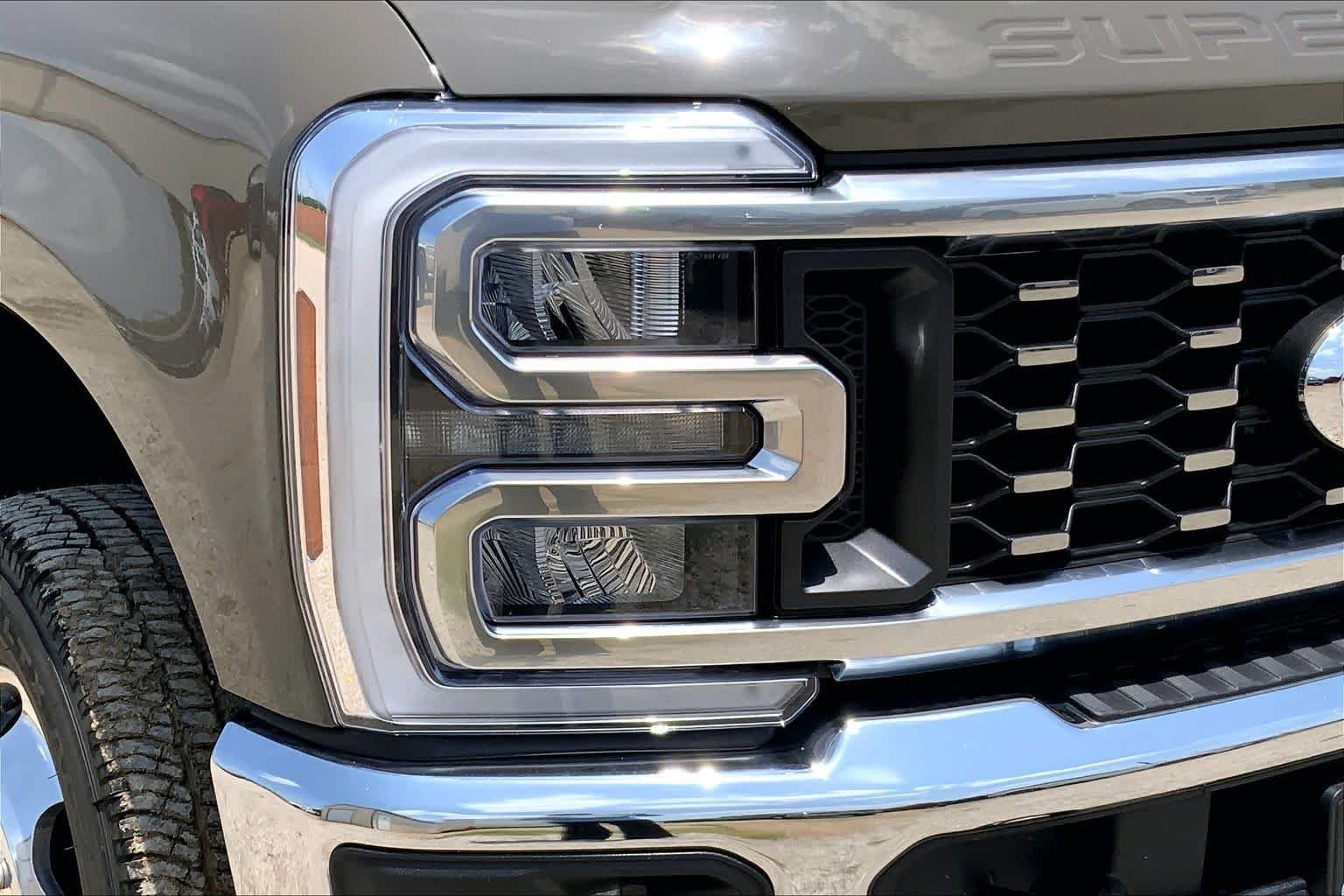 New 2026 Marsh Gray Ford F-350® XLT image 10