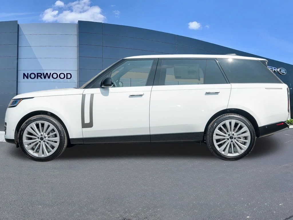 New 2026 White Land Rover SE image 7