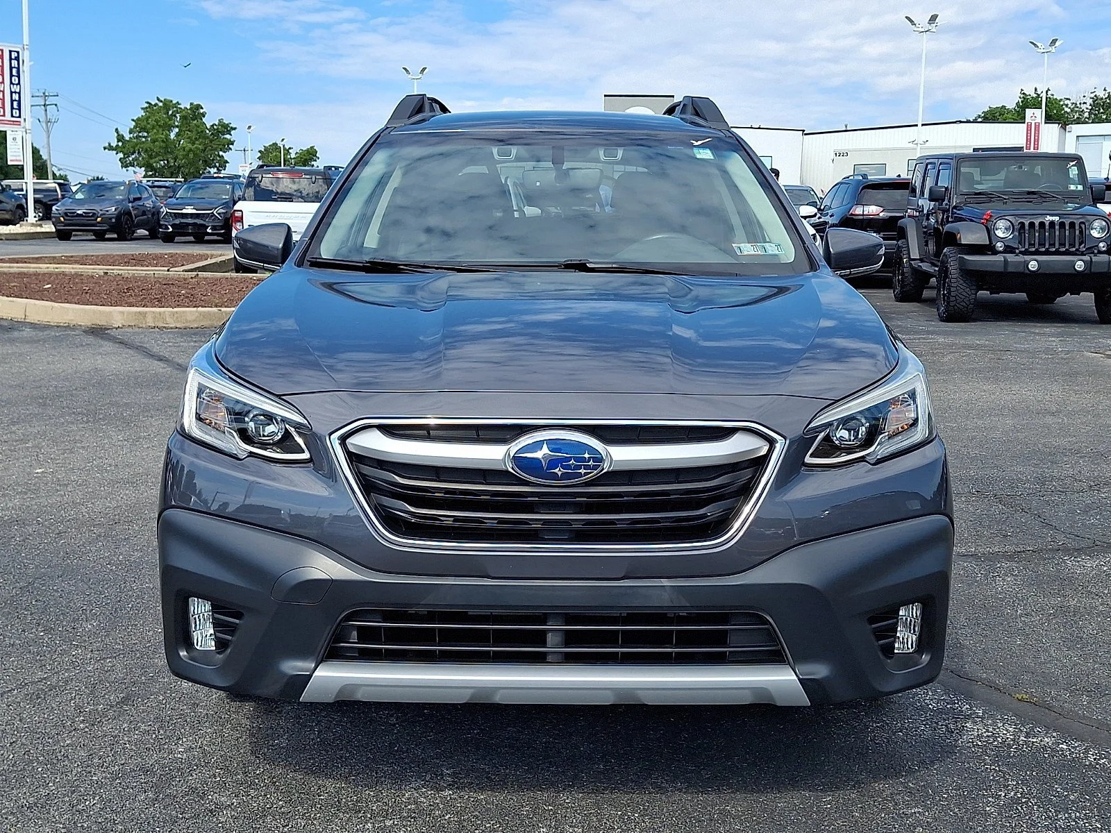Used 2021 Magnetite Gray Metallic Subaru Limited image 2