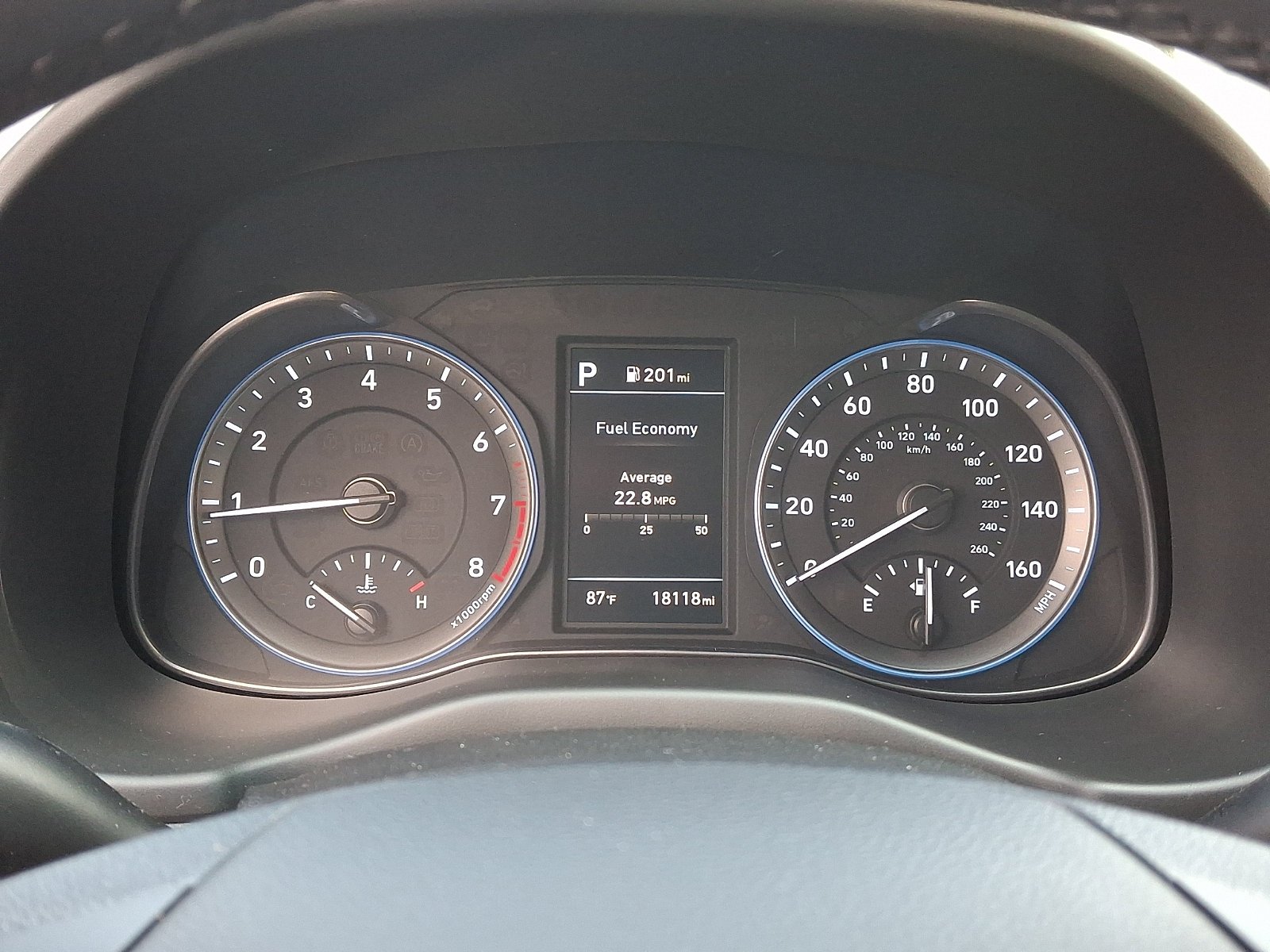 Used 2021 Chalk White Hyundai NIGHT image 17