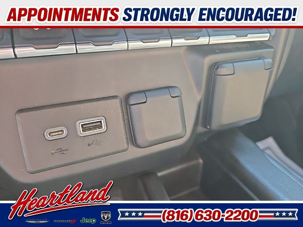 Used 2019 Beige Chevrolet High Country image 76