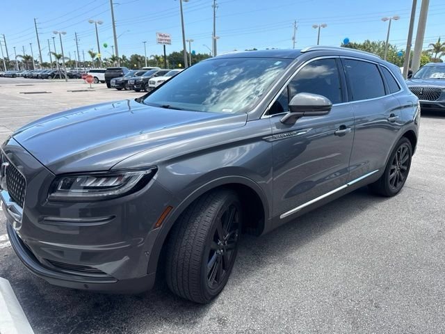 Used 2022 Gray Lincoln Reserve image 1