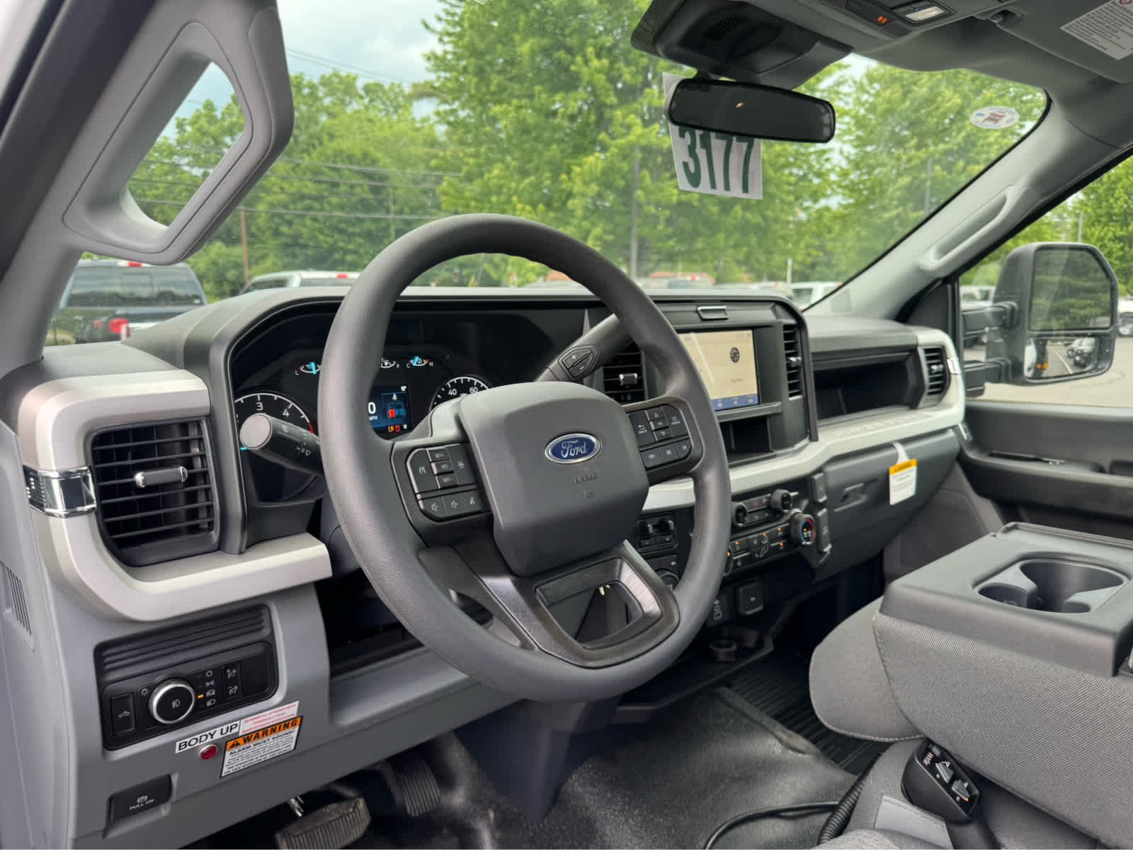 New 2026 Oxford White Ford XL image 15