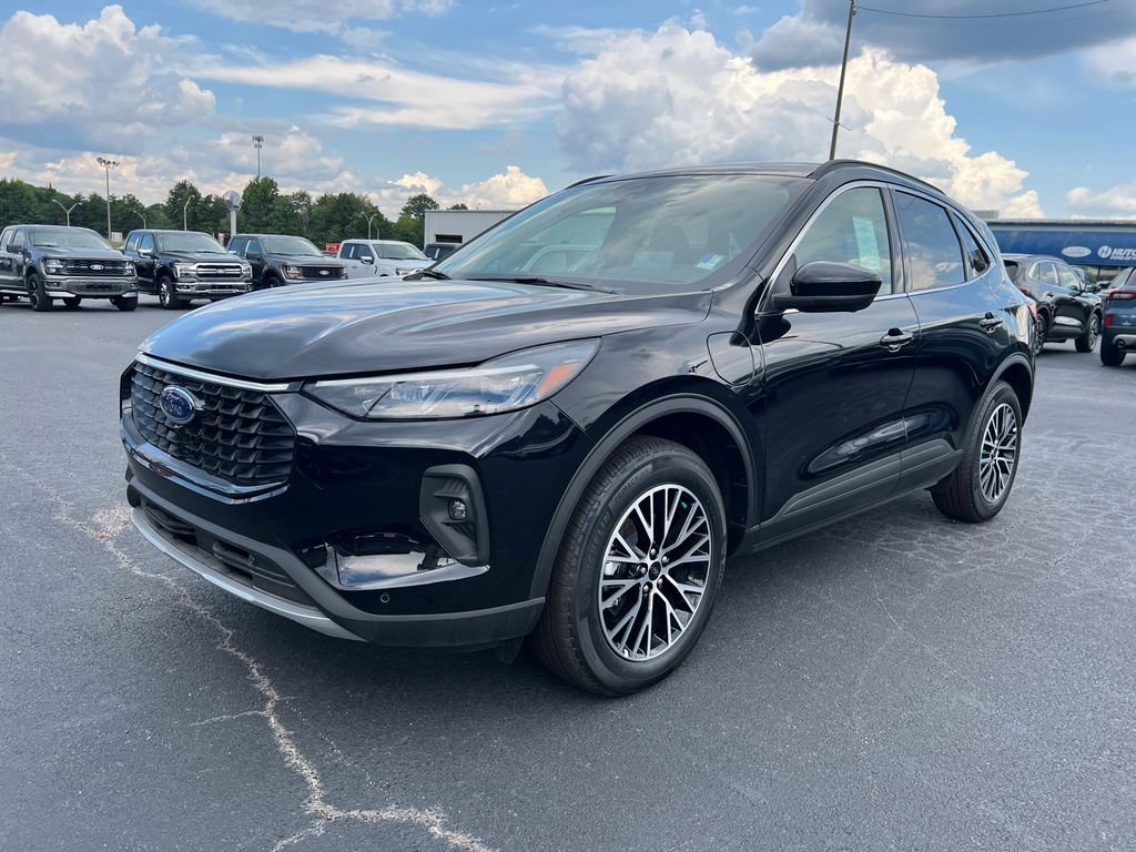 New 2026 Black Ford Base image 3