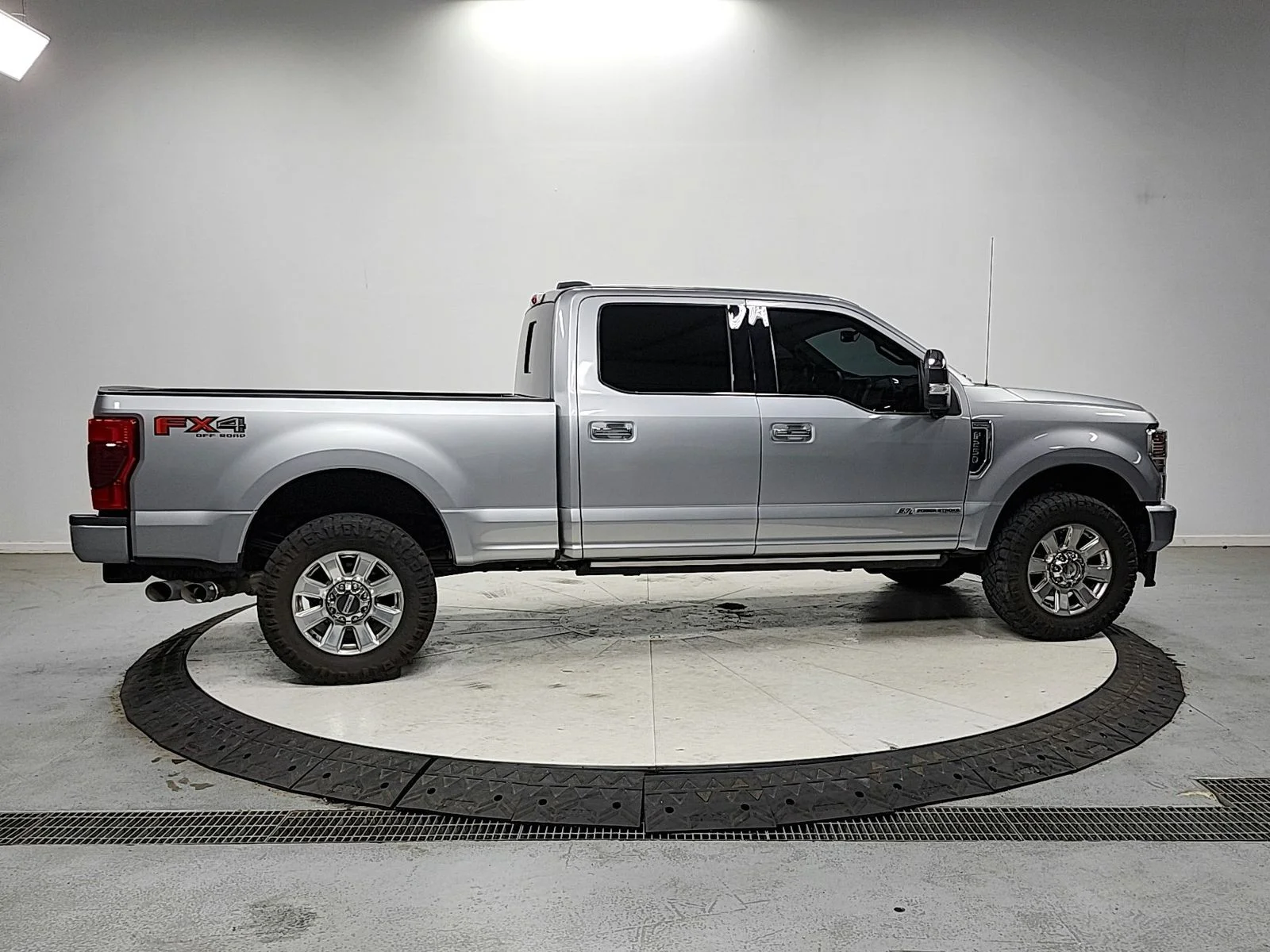 Used 2021 Silver Ford Platinum image 8