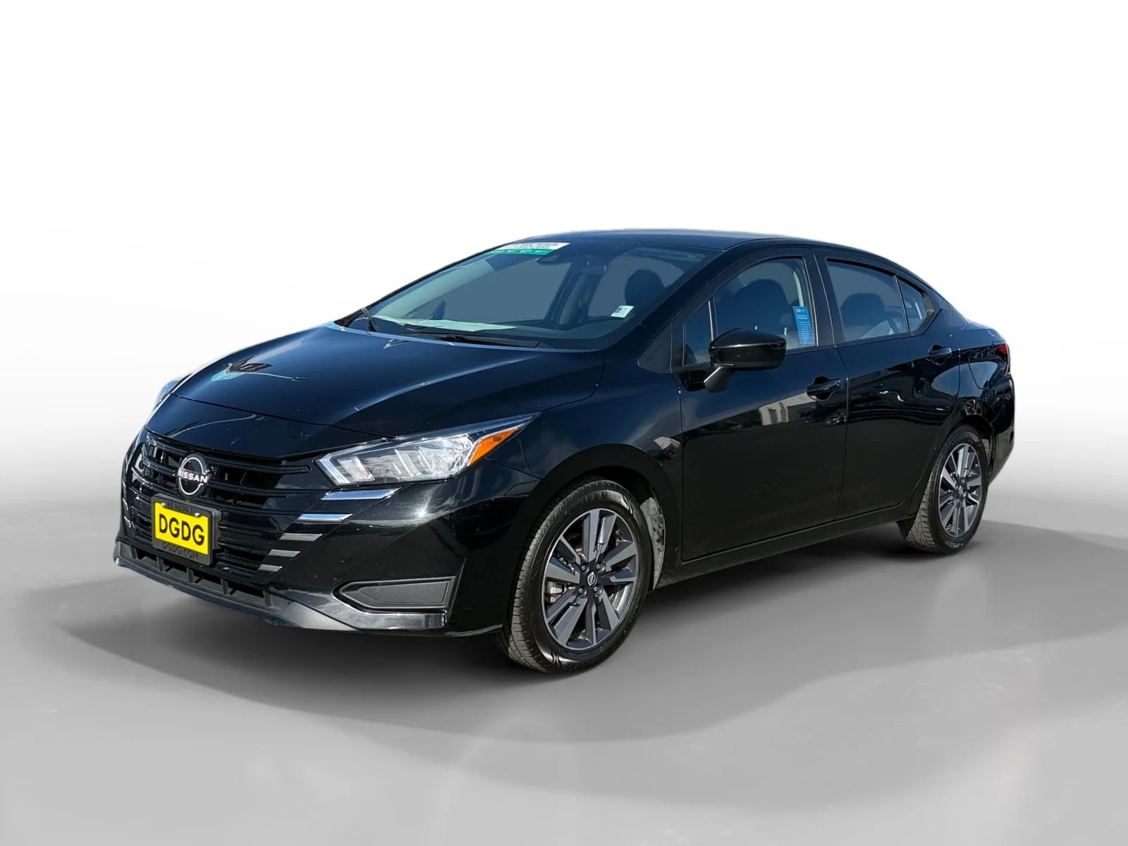 2023 Nissan Versa Sedan SV