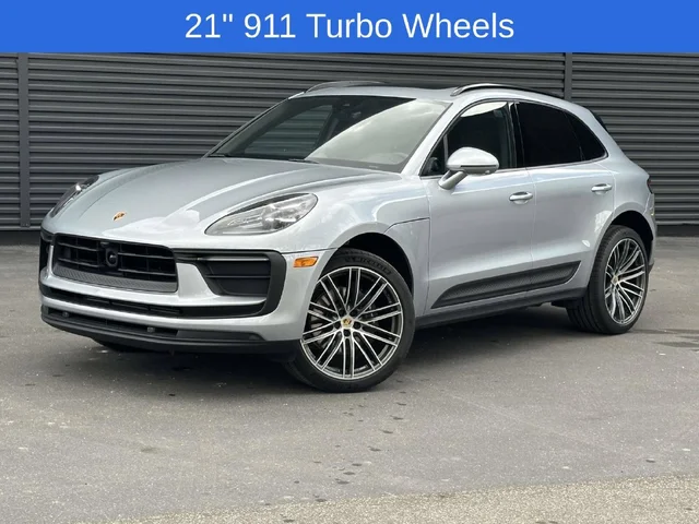 2026 Porsche Macan 