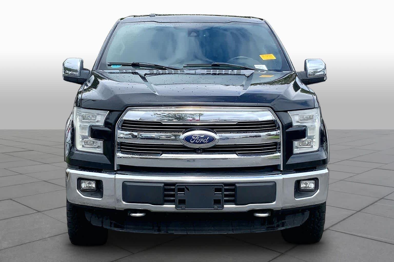 Used 2015 Tuxedo Black Metallic/Caribou Metallic Ford King Ranch image 4