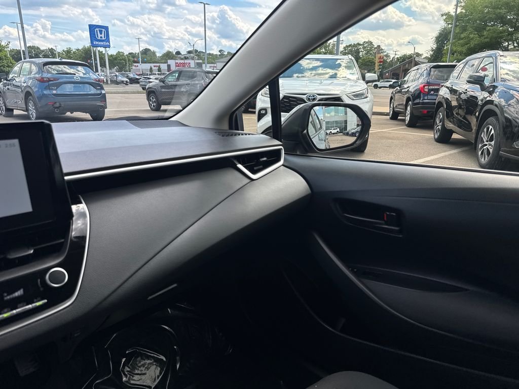 Certified Used 2026  Toyota LE image 28