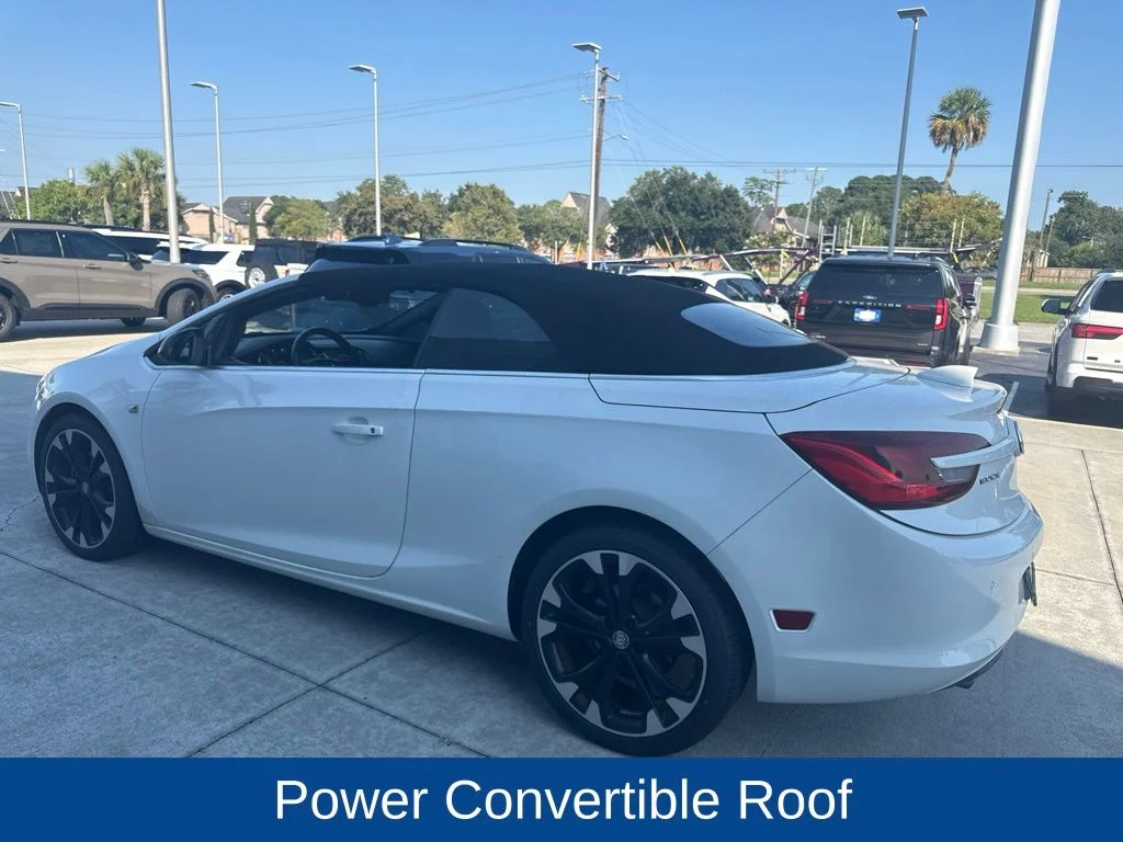 Used 2018 Summit White Buick Sport Touring image 6