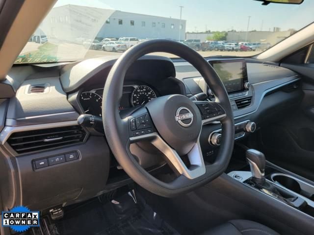 Used 2024 Gray Nissan 2.5 SV image 17