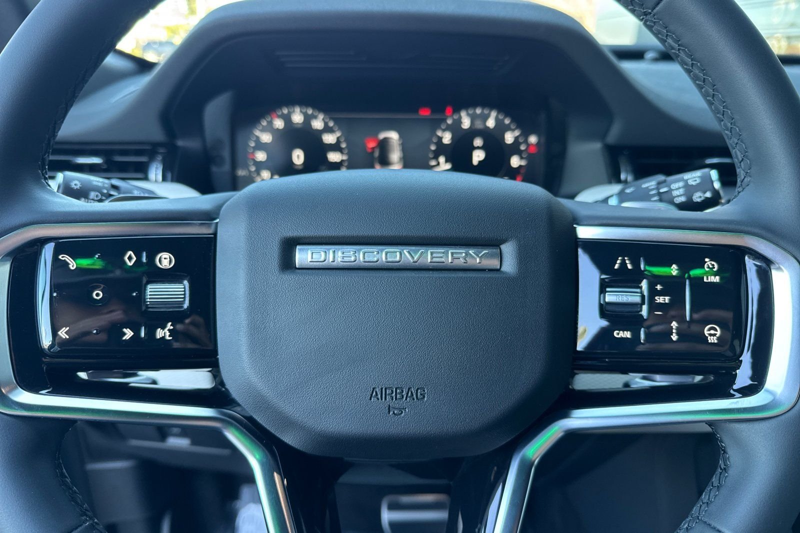 2025 Land Rover Discovery Sport Dynamic SE - Photo 27