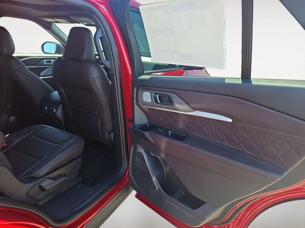 New 2026 Rapid Red Metallic Tinted Clearcoat Ford Platinum image 12
