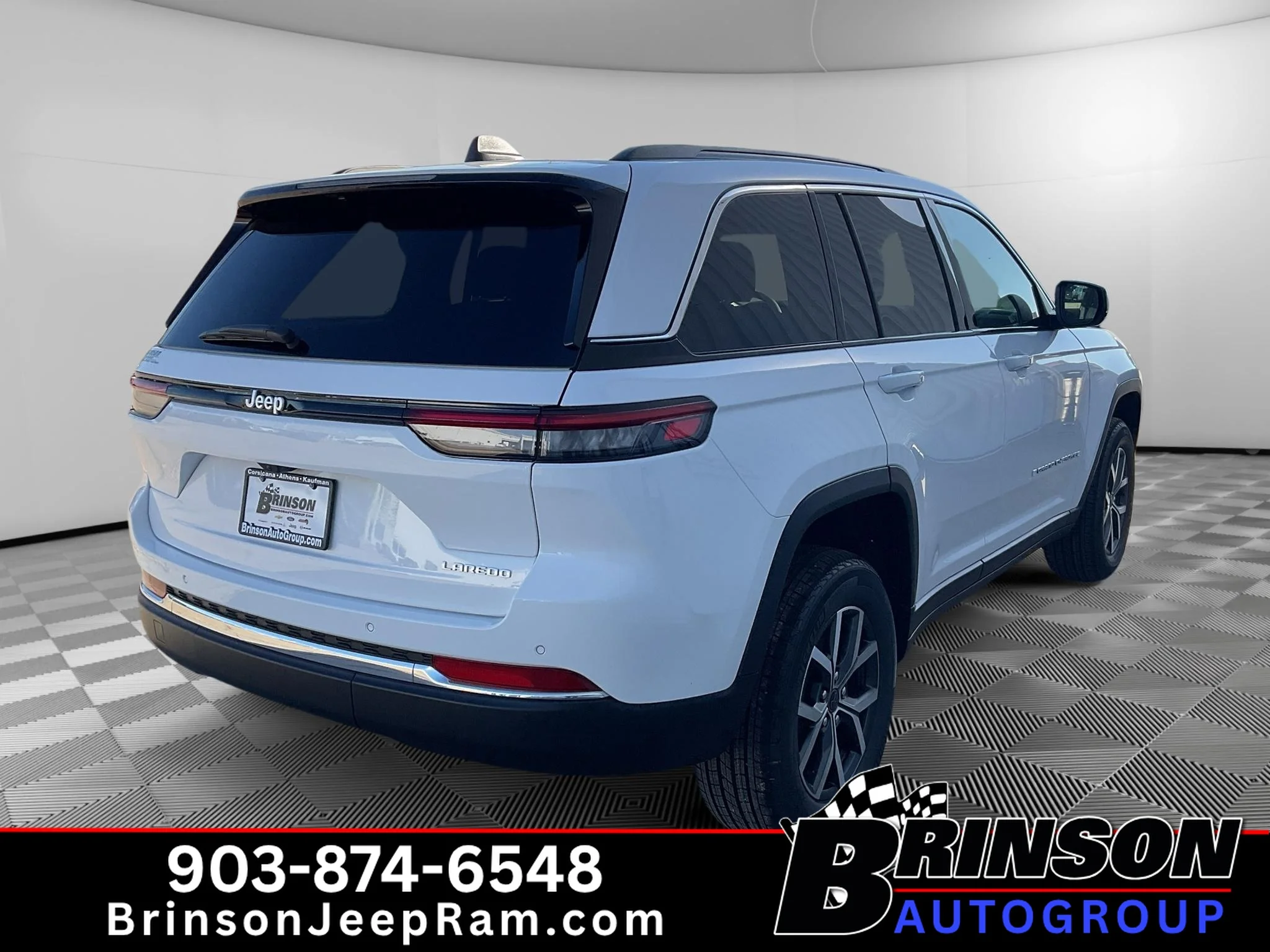 New 2027 Bright White Clearcoat Jeep Laredo image 5