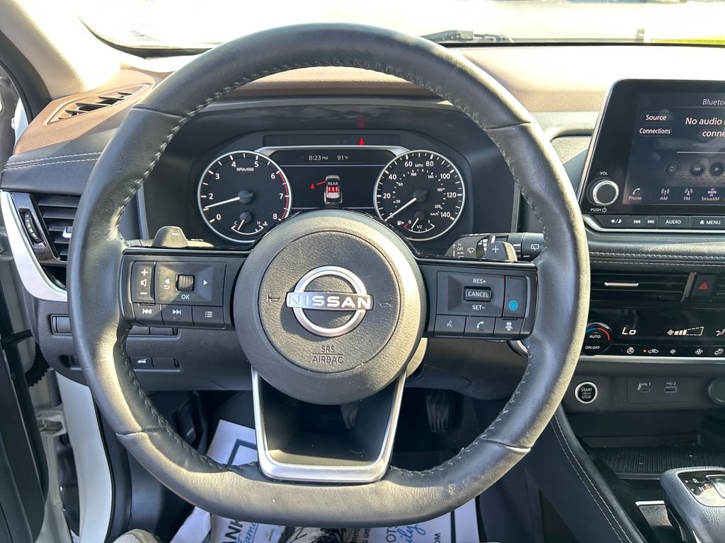 Used 2023 White Nissan SL image 16