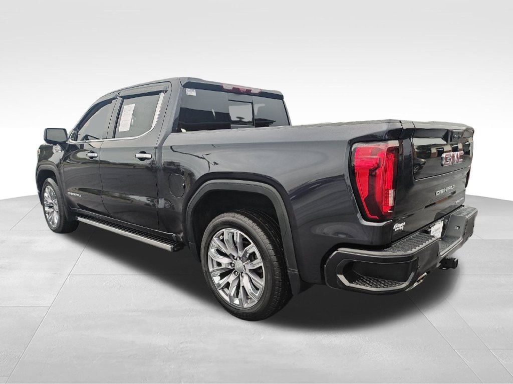 Used 2022 Silver GMC Denali image 3