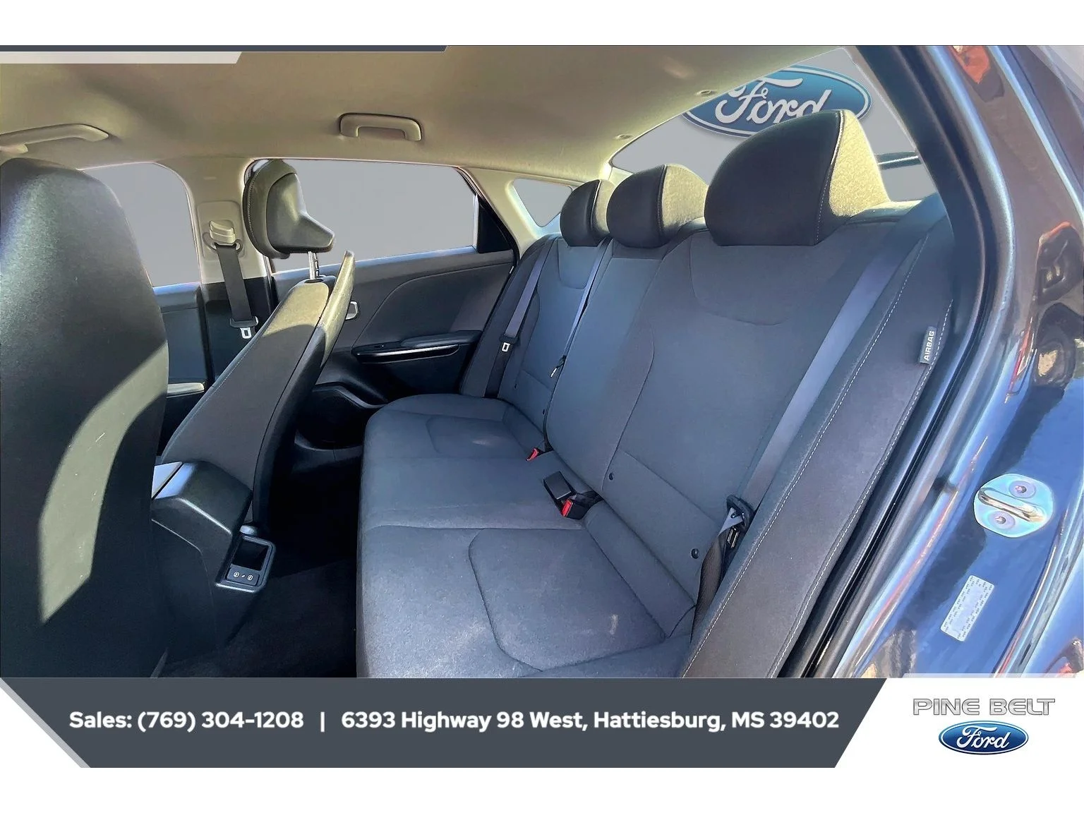 Used 2025 Interstellar Gray Kia LX image 19