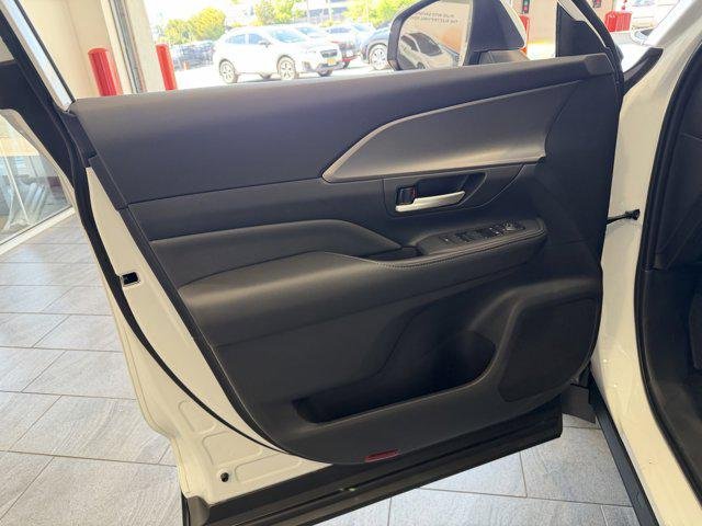 Certified Used 2026 WIND CHILL PEARL Toyota  image 50
