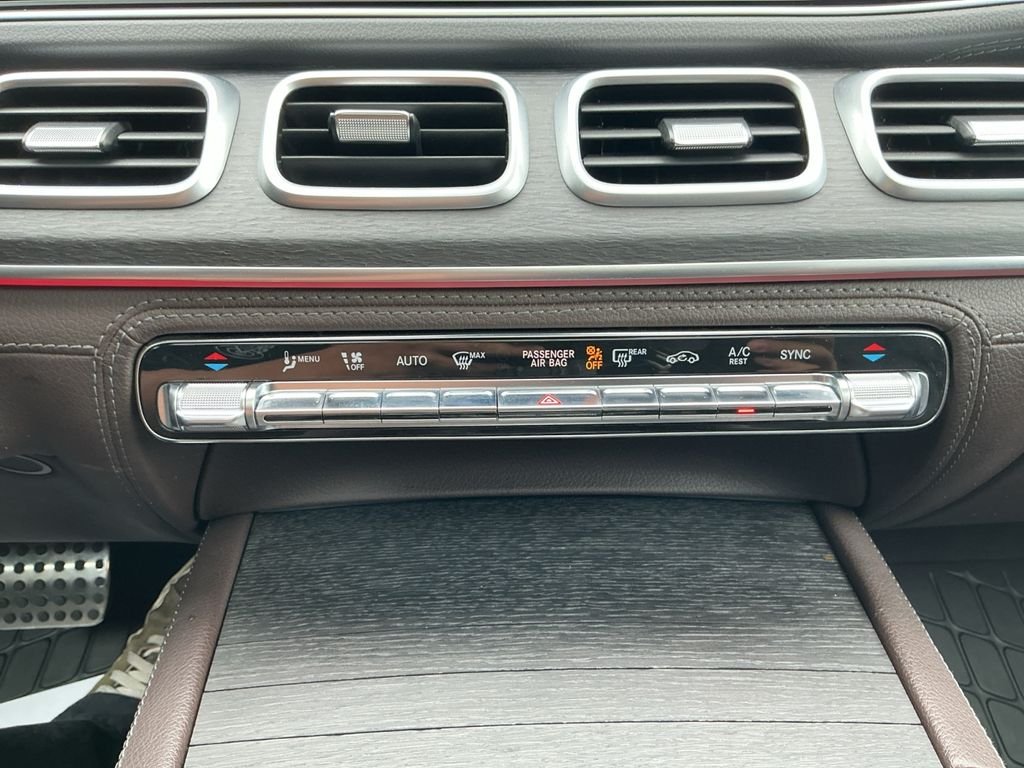 Used 2020 Silver Mercedes-Benz GLS 580 image 17