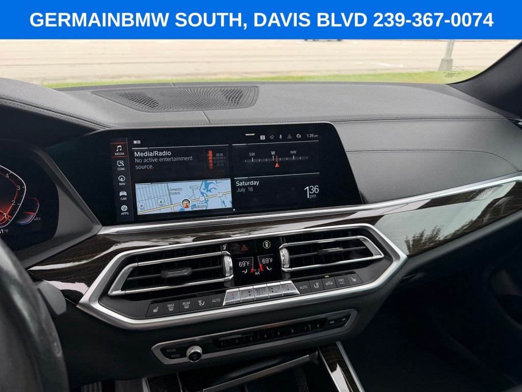 Used 2020 Dark Graphite BMW xDrive40i image 23