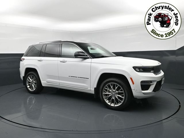 2023 Jeep Grand Cherokee Summit