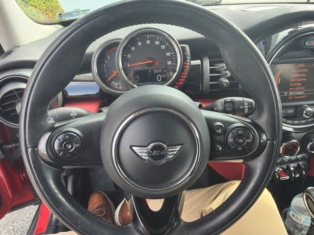 Used 2016 Blazing Red MINI Base image 9