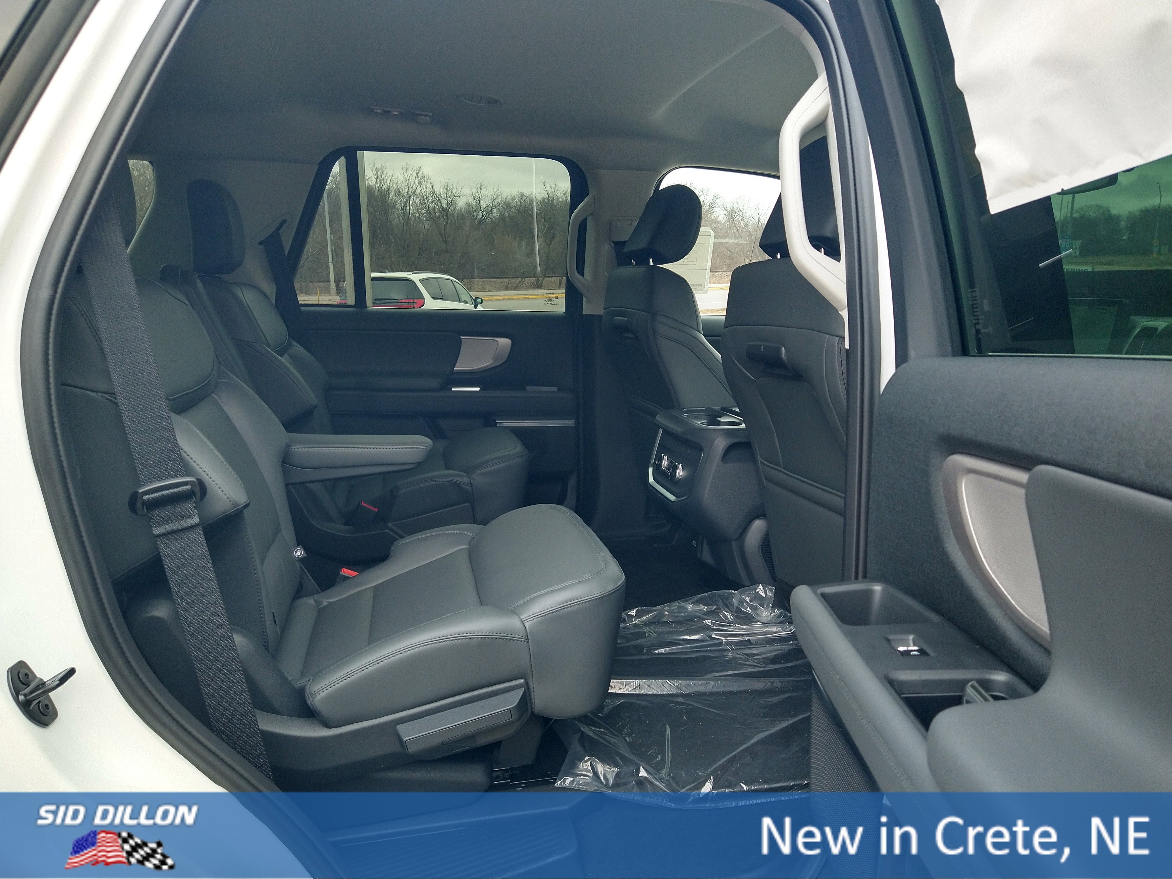 New 2026 Oxford White Ford Active image 5