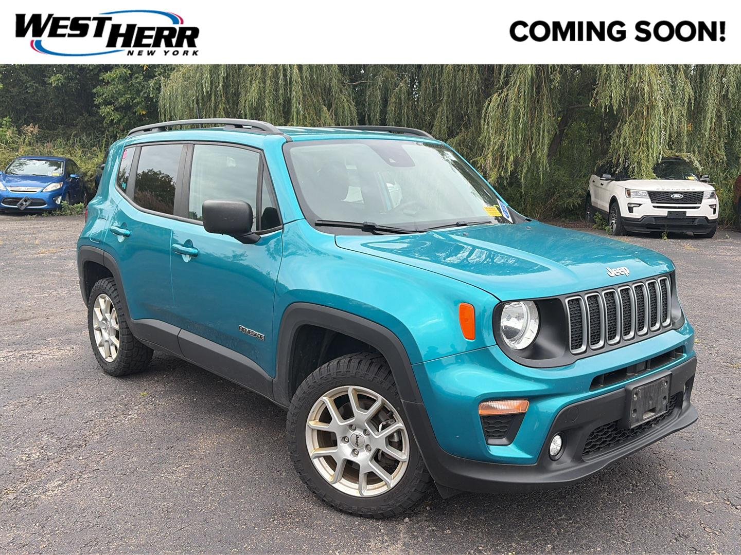 Used 2022 Bikini Metallic Clearcoat Jeep Latitude image 1