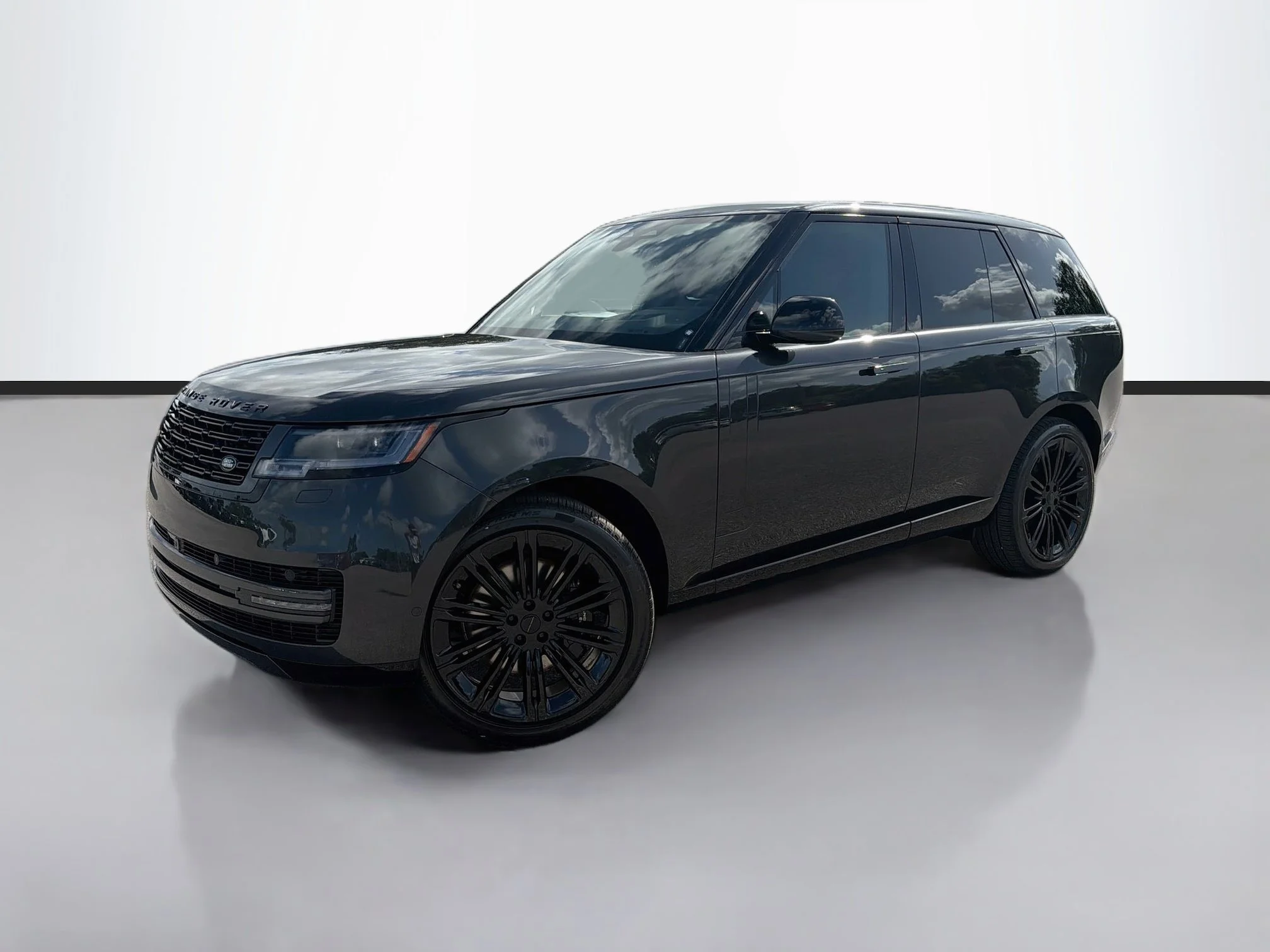 New 2026 Carpathian Grey Land Rover SE image 1