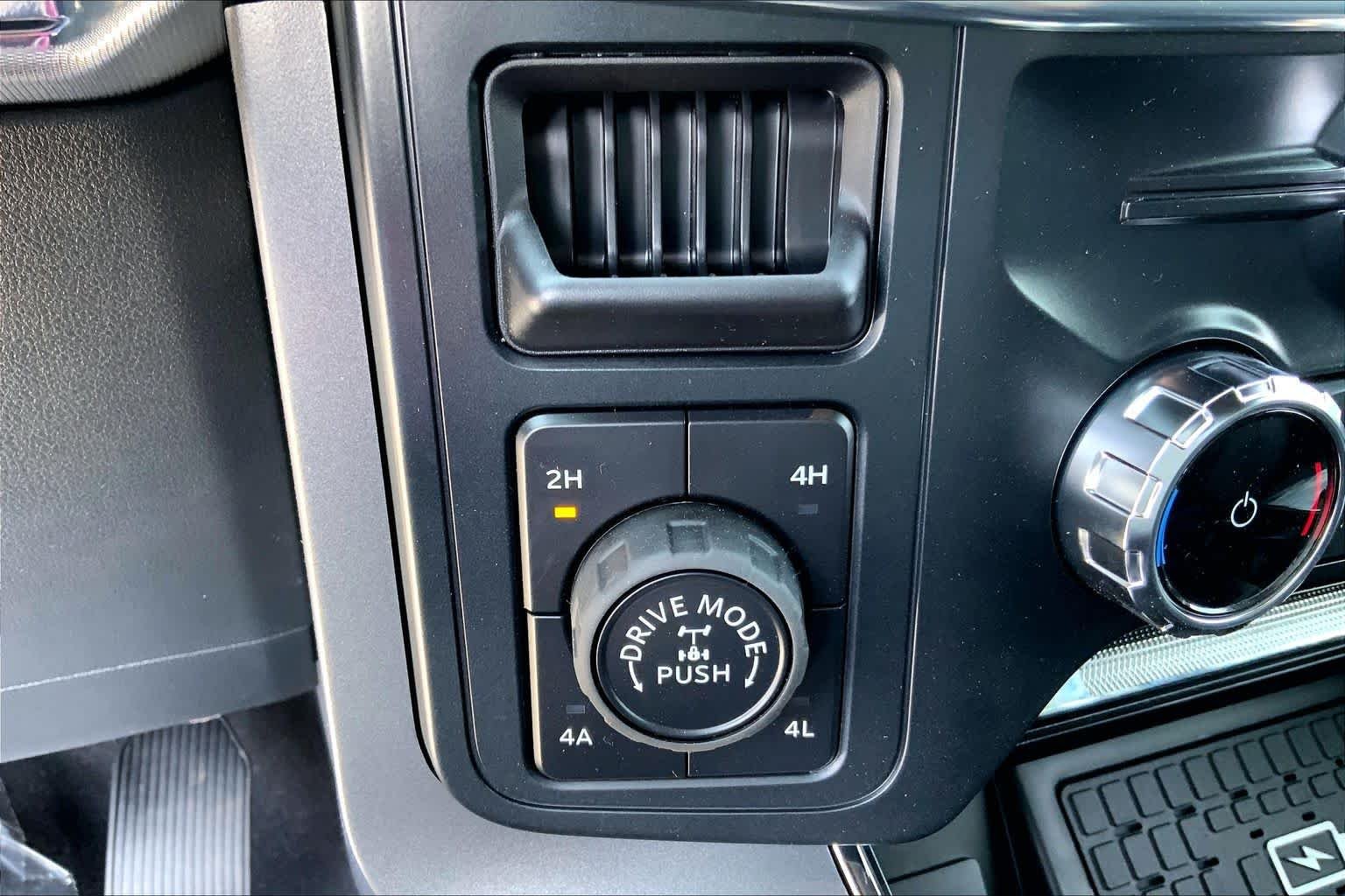 New 2026 Star White Metallic Tri-Coat Ford Lariat® image 16