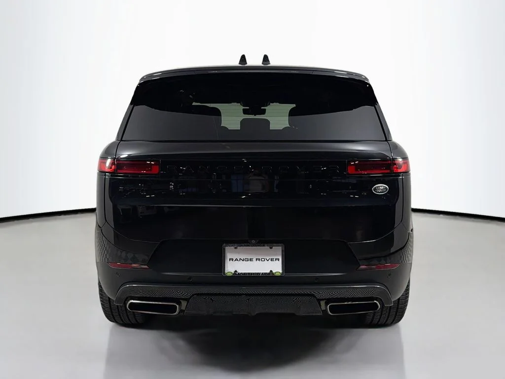 Used 2023 Black Land Rover SE image 6