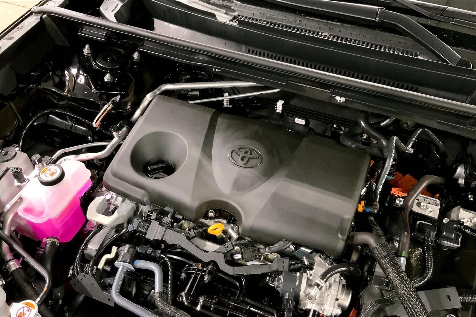 Used 2026 Midnight Black Metallic Toyota XLE Premium image 33