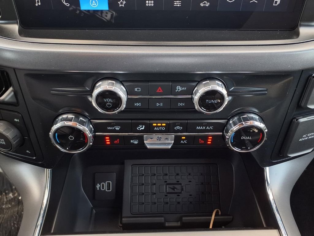 New 2026 Agate Black Metallic Ford XLT image 19